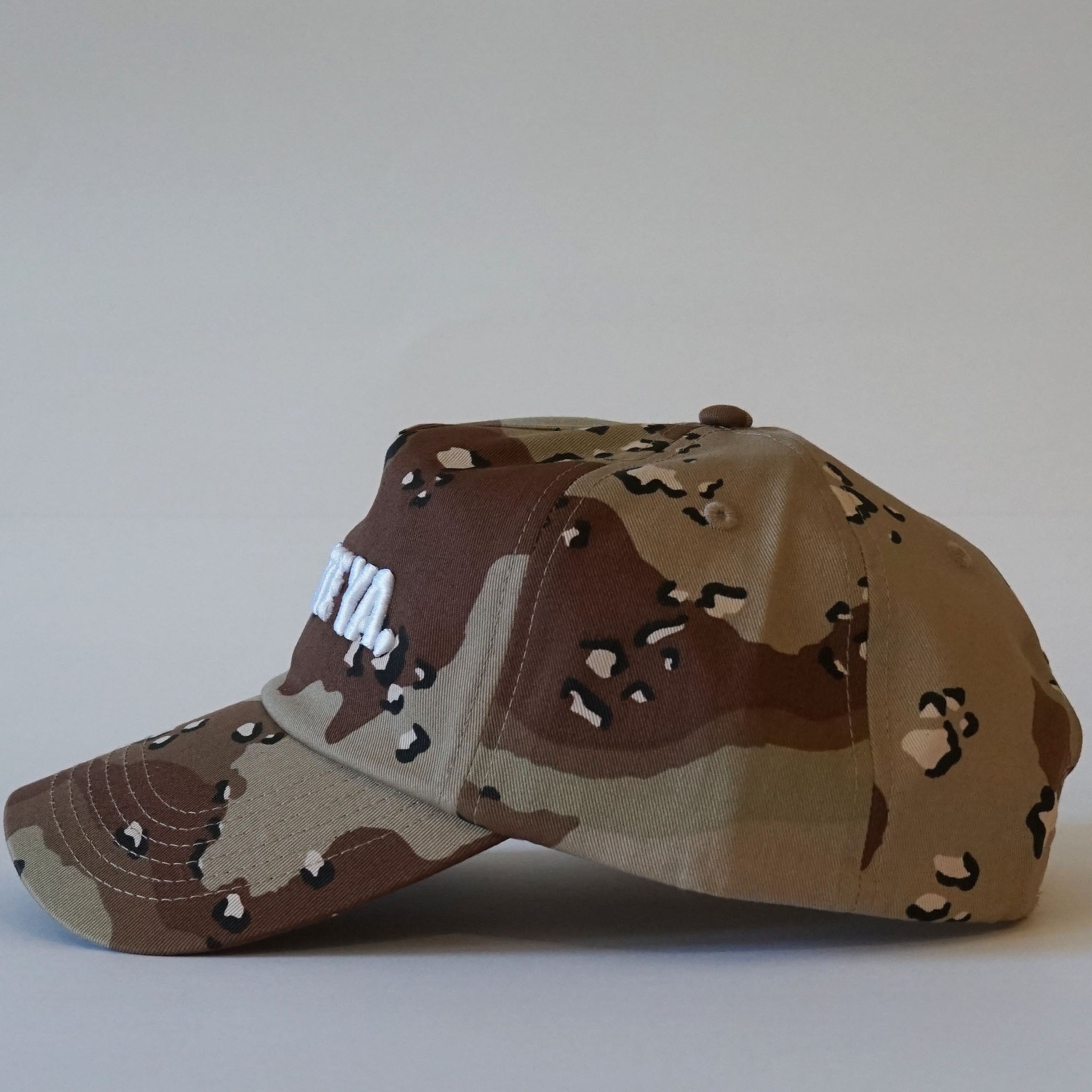 "PRECIATE YA." Snapback Desert Camo/White